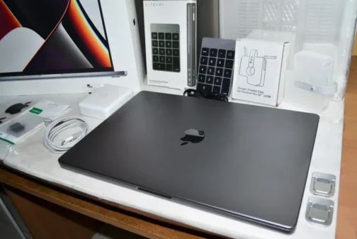 Apple MacBook Pro 16 inch 16.2 M1 Max 64GB 1TB SSD 10C CPU 32C GPU 98 Cycles- - Image 3