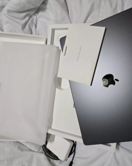 MacBook Pro 16″ M3 Max, 128GB RAM, 2TB SSD, 16-Core CPU, 40-Core GPU, Black.